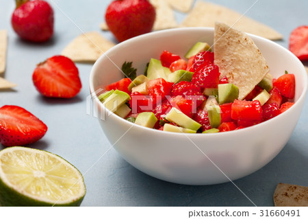 Salsa of strawberry avocado 31660491