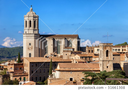 Girona Cityscape With Cathedral Of Saint Mary Girona Cityscape With Cathedral Of Saint Mary 31661308