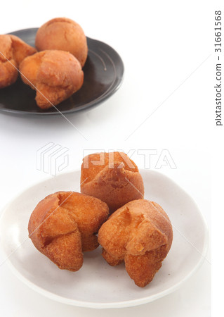 薩塔安達吉 31661568