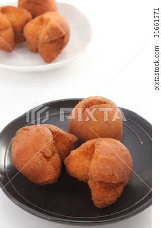 薩塔安達吉 31661571