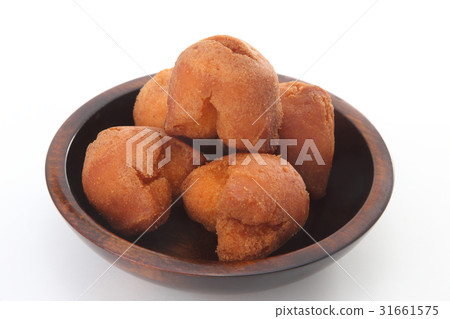 薩塔安達吉 31661575