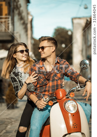 Young Hipster Couple 31664045