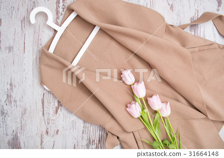 Beige coat with a belt, pink tulips, white trempel Beige coat with a belt, pink tulips, white trempel 31664148