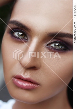 Portrait of female face with natural clean skin 31665589