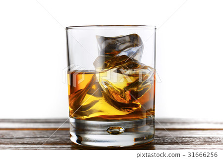 whisky 31666256