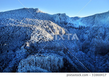 Halla Mountain, Jeju Island 31668417
