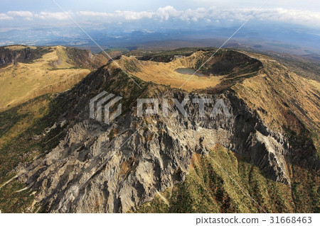 Baekrokdam,漢拏山,濟州島 Baekrokdam,漢拏山,濟州島 31668463