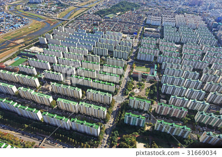 Seattle Park, Hanbat Elementary School, West, Daejeon 31669034