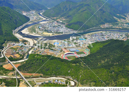 Jeonseon體育場,Jeongseon公共體育遊樂場,Jeongseonjae 1,Jeongseonggyo,朝陽,Jeongseon,江原道 Jeonseon體育場,Jeongseon公共體育遊樂場,Jeongseonjae 1,Jeongseonggyo,朝陽,Jeongseon,江原道 31669257