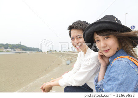 夫婦Shonan Enoshima背景照相機看海風 31669658