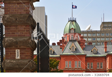 札幌步行：北海道機構的前主樓 31669704