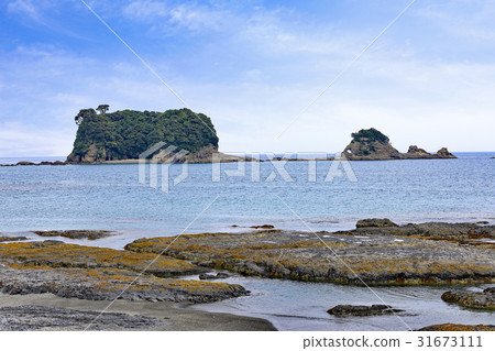 Island of the Nanki 31673111