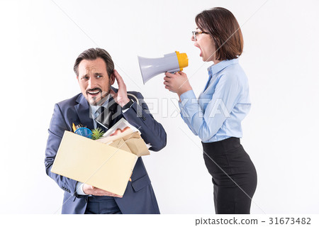 Wrathful lady is screaming on bearded man 31673482