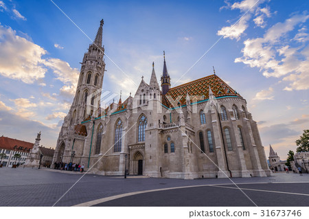 Matthias Church when sunset, Budapest, Hungary 31673746
