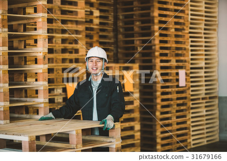 storage, male, man 31679166