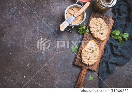 Fresh chicken liver pate 31680283