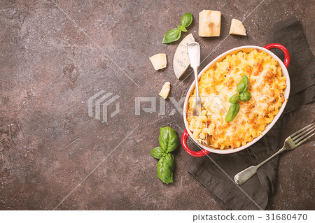 Mac and cheese, american style pasta 31680470