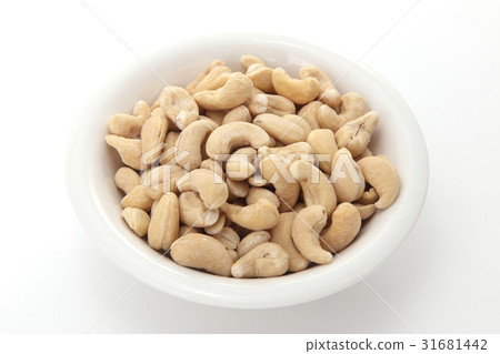 Cashew Nuts 31681442