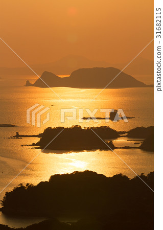 I am looking over Kujuku-jima in Haru-naga 2 I am looking over Kujuku-jima in Haru-naga 2 31682115