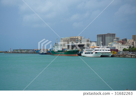 Naha Port 31682263