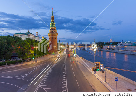 Moscow Kremlin at dusk, Russia Moscow Kremlin at dusk, Russia 31685182