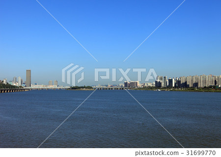 漢城市龍山區漢江大橋Nodle島63號樓 31699770