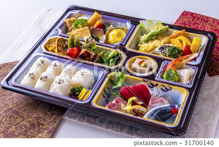 高檔現金盒裝午餐 31700140