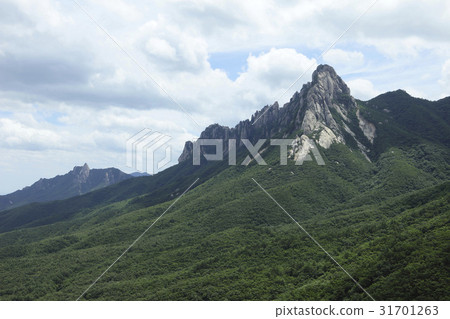 Ulsan rock, Soraksan mountain, Goseong county, Gangwon province 31701263