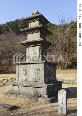 襄陽市襄陽郡陽陽升級三層石塔（國寶122號） 31701855