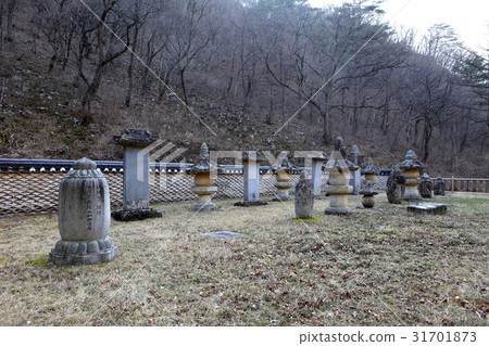 Buodeo, Namseoba, Manwolsan, Yangyang-gun, Gangwon-do Buodeo, Namseoba, Manwolsan, Yangyang-gun, Gangwon-do 31701873