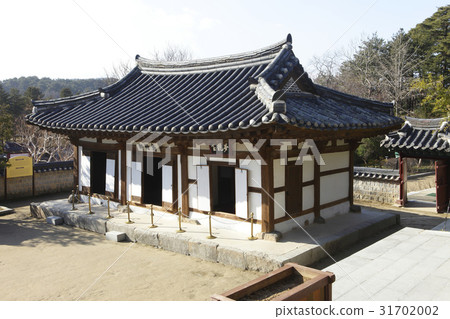 Mongryong-sil, Seok-Heon Oh (Treasure No. 165), Gangneung, Gangwon-do Mongryong-sil, Seok-Heon Oh (Treasure No. 165), Gangneung, Gangwon-do 31702002