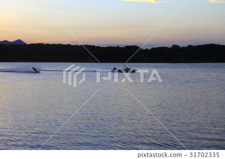 Water skiing, Yeongrenho, Sokcho, Gangwon-do 31702335