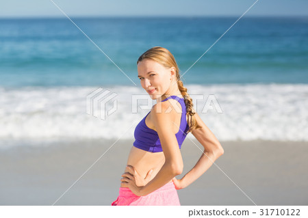 Portrait of beautiful woman posing 31710122