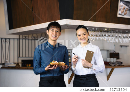 A young cafe clerk 31713504