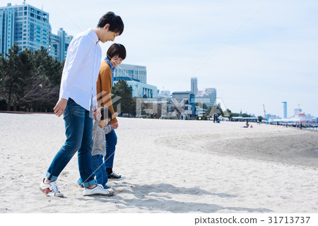 Family outing 31713737