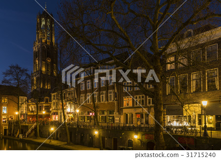 Utrecht at Night Dom 31715240