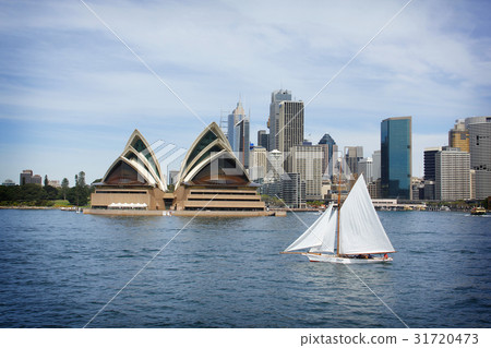 The Opera House 31720473