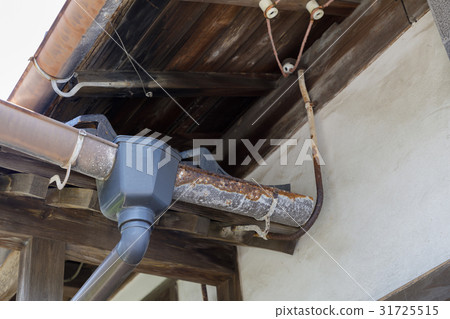 Old Japanese house Corroded rain yoke 31725515