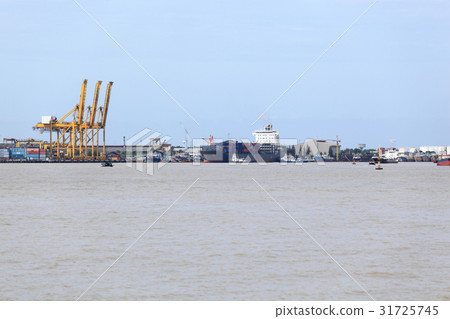 container ship container ship 31725745