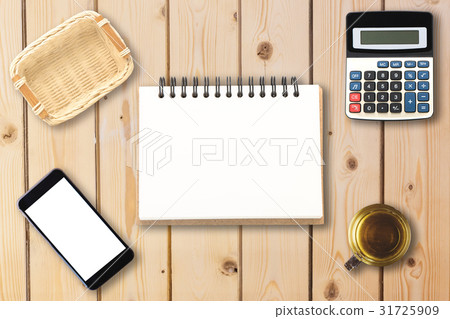 Top view of open spiral blank notebook Top view of open spiral blank notebook 31725909