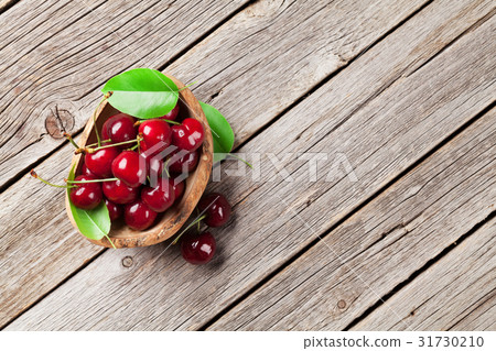 Fresh garden cherry Fresh garden cherry 31730210