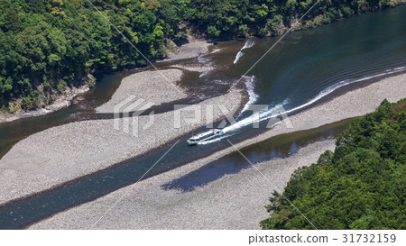 Water jet ship running in the Kitayama River 31732159