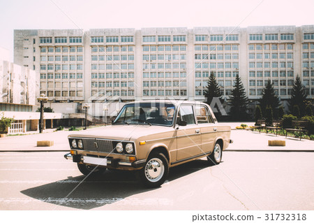 A retro car made in the USSR 31732318