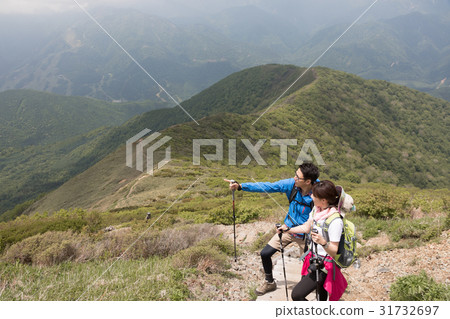Mountaineering trekking image 31732697