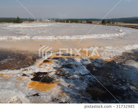 Great · Fountain · Geyser 31732985