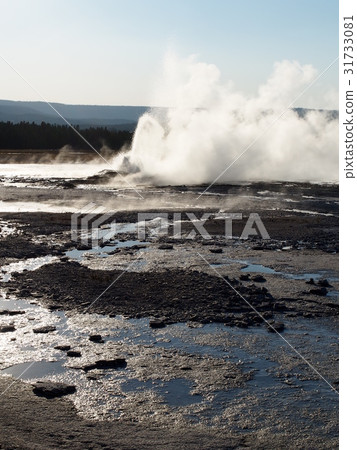 Lower, Geyser, Basin 31733081