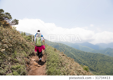 登山徒步旅行的形象 31734413