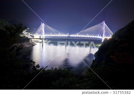 Cheongpung Bridge, Chungju Lake, Jecheon City, Chungbuk Province Cheongpung Bridge, Chungju Lake, Jecheon City, Chungbuk Province 31735382