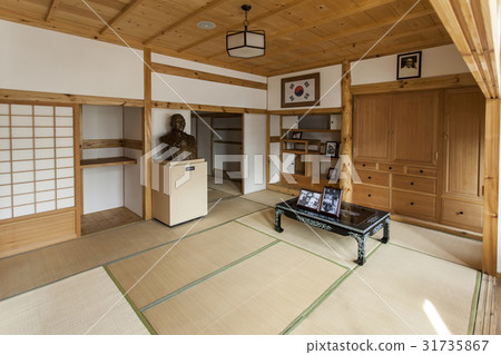 Kwon Bum Kim's Office, Seoul National Archives (Historic Site No. 465), Jongno-gu, Seoul 31735867