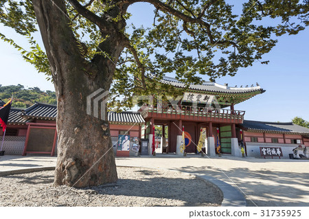 Shinpungru, Hwaseong Fortress (Historic Site No. 478), Suwon, Gyeonggi Shinpungru, Hwaseong Fortress (Historic Site No. 478), Suwon, Gyeonggi 31735925
